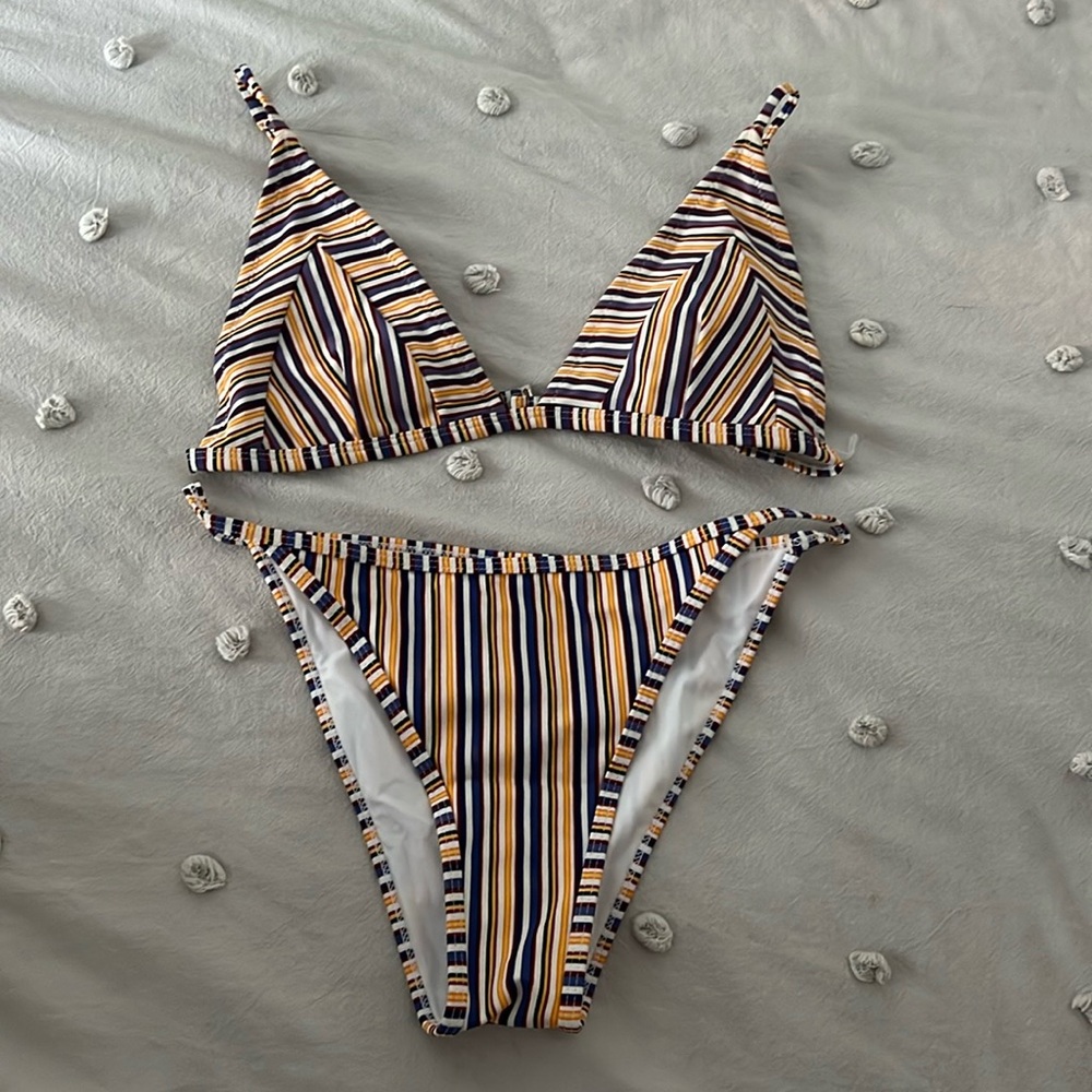 CUPSHE bikini set